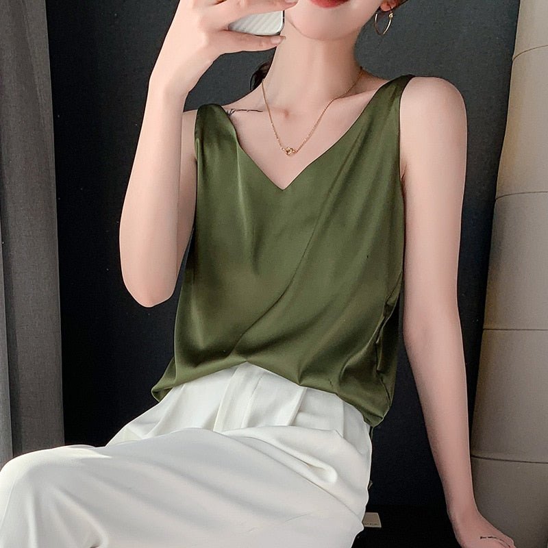 Women's V-Neck Sleeveless Tank Top